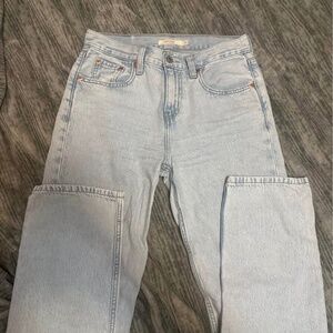 Levi’s low pro